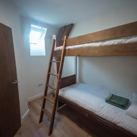 Albergue St Michaels *